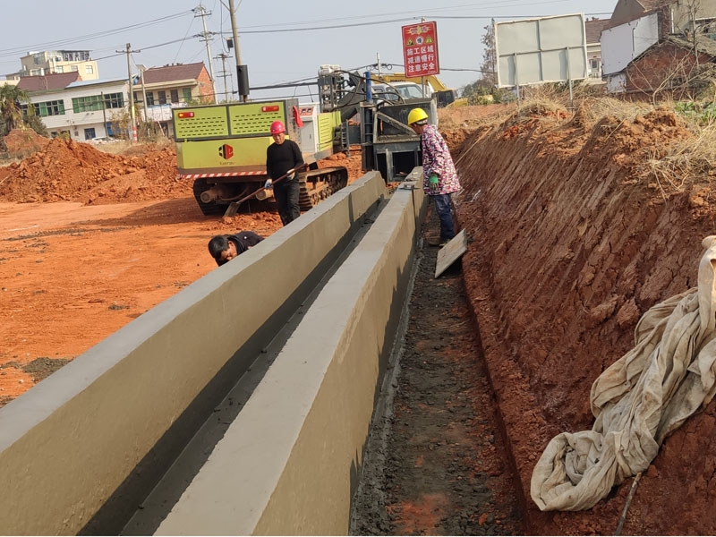 KEP-L5（大型橡胶履带）